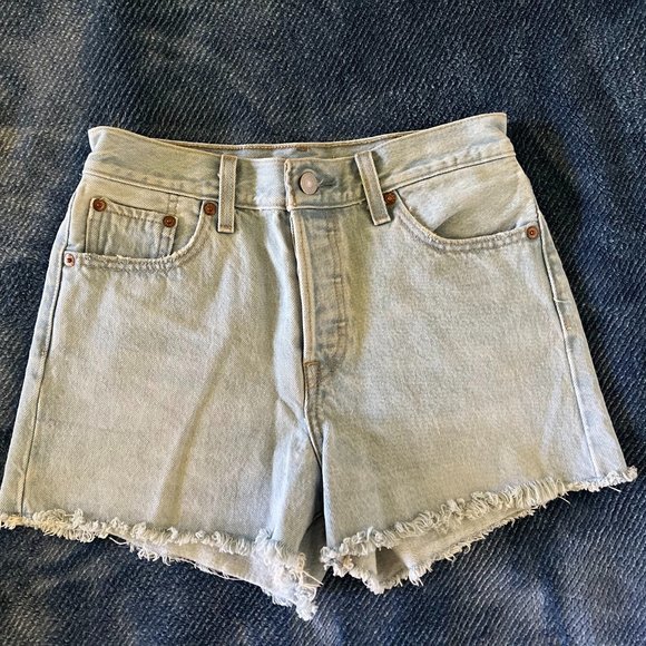 Levi's Wedgie High Waisted Shorts Size 26 (NWOT) - Picture 8 of 10